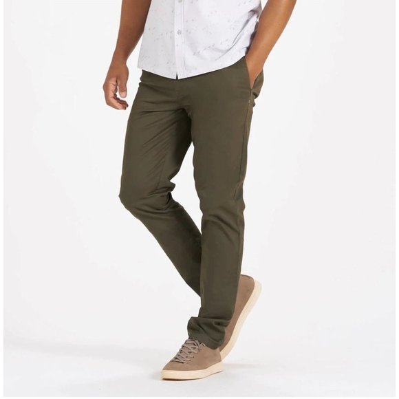 Vuori Collins Chino Pant Green - Picture 2 of 9